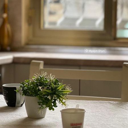 Alle'S M Shyri Studio Apartment Тирана Екстер'єр фото