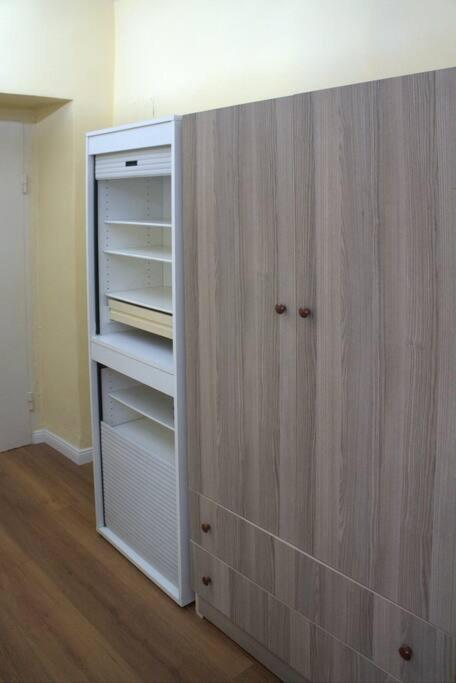 Alle'S M Shyri Studio Apartment Тирана Екстер'єр фото